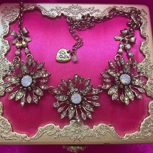 Betsey Johnson ‘enchanted garden’ vintage starburst rhinestonenecklace